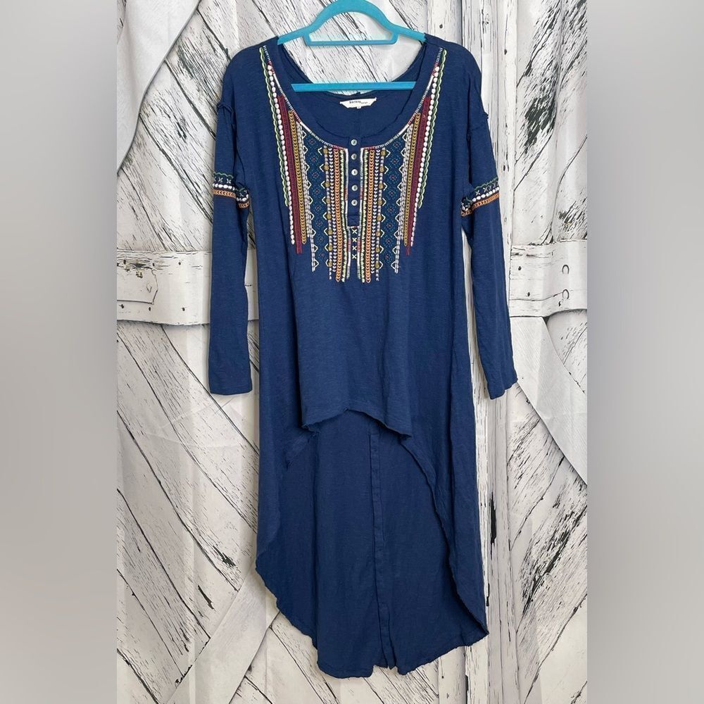 Rocks & Indigo High-Low Embroidered Tunic Top Navy M